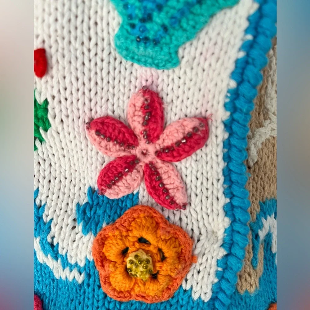 Vintage Eagle’s Eye Hand Knit Beach Themed Vest, Size Small - Picture 6 of 15